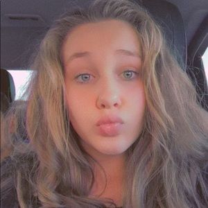 Meet your Posher, Lillian